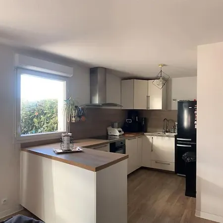 T3 Rez De Jardin, Piscine Apartment *
