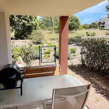 T3 Rez De Jardin, Piscine Apartment Frejus